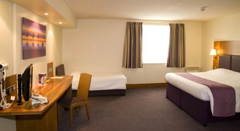Premier Inn Belfast City Centre - Cathedral Quarter Buitenkant foto