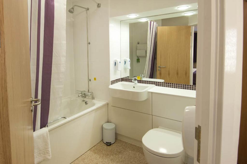 Premier Inn Belfast City Centre - Cathedral Quarter Kamer foto