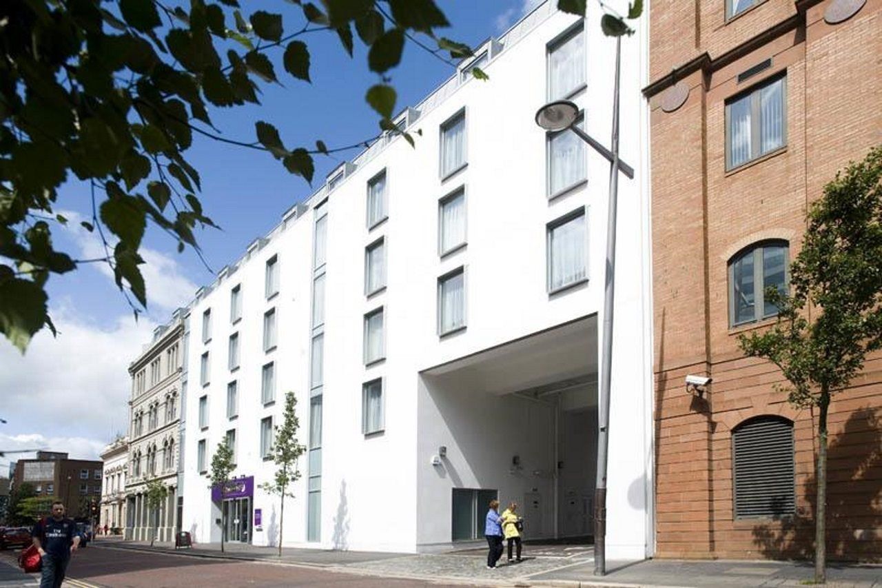 Premier Inn Belfast City Centre - Cathedral Quarter Buitenkant foto